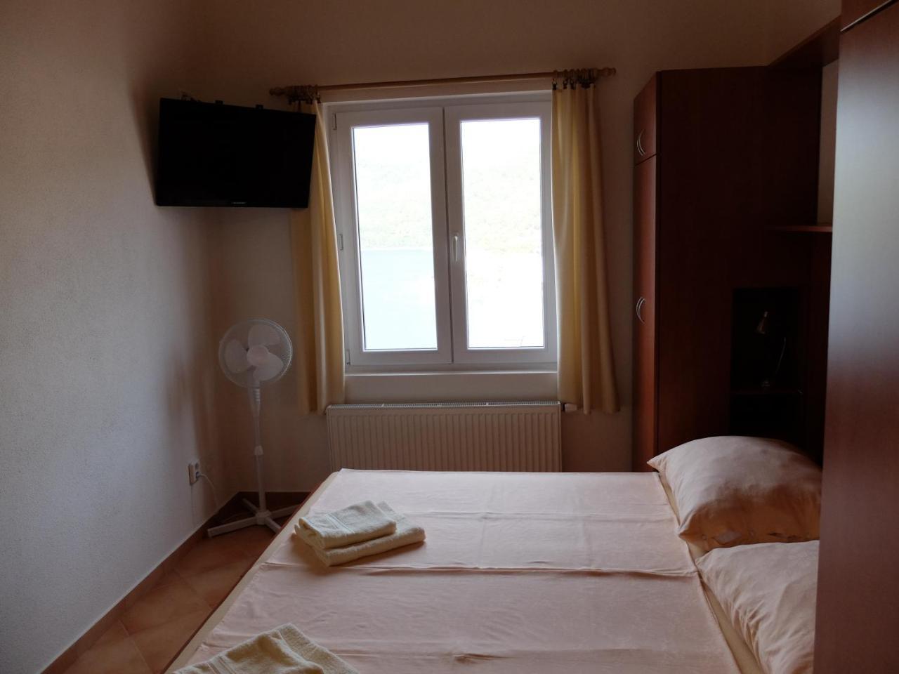 Apartments Sunce Брна Экстерьер фото