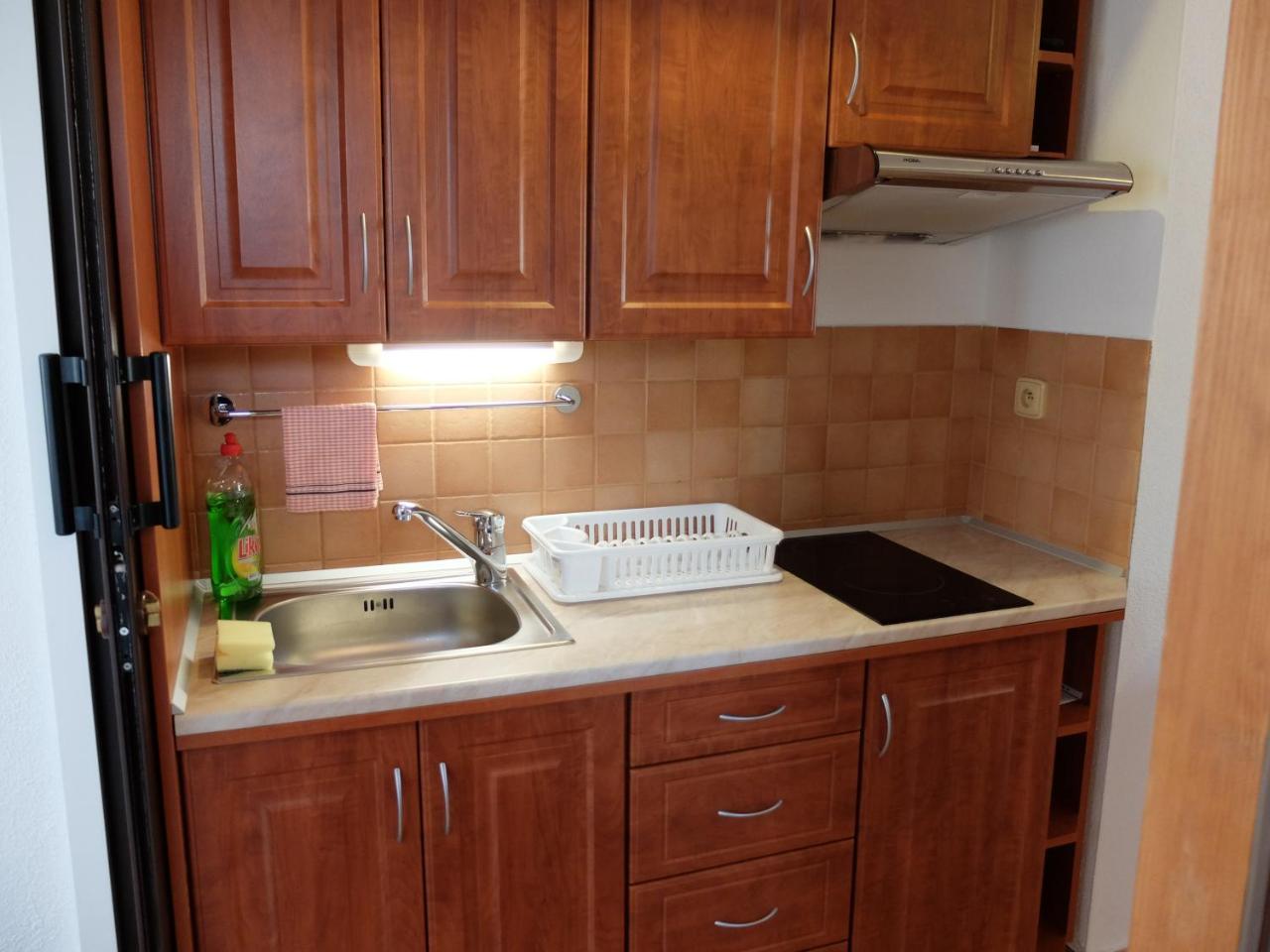 Apartments Sunce Брна Экстерьер фото